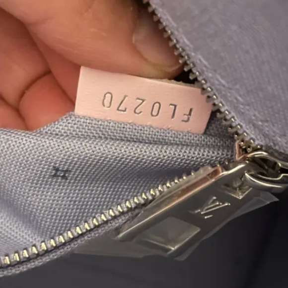 NWT - Louis Vuitton OnTheGo Bag - GM - Picture 8 of 11